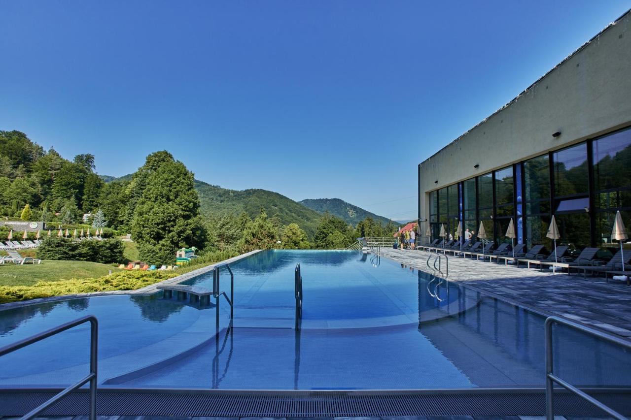 Hotel Sitno Forest Resort - Family Friendly Vyhne Buitenkant foto
